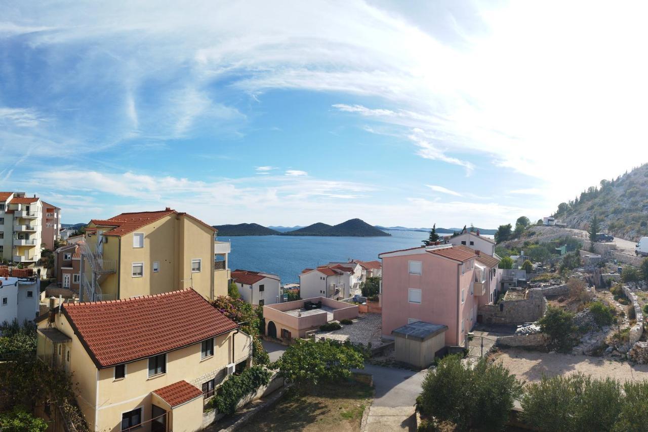 Apartments Davor Drage Exterior photo